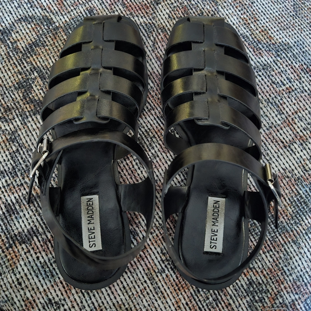 Steve Madden Black Sandals size 9.5
